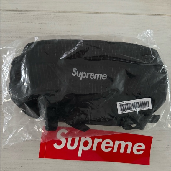 Black Supreme side bag - Picture 2 of 4